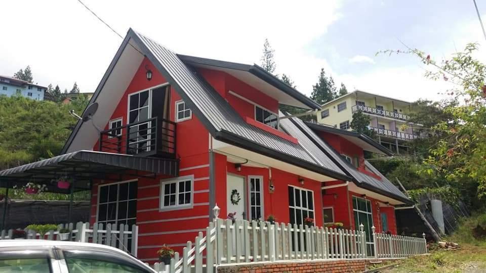 Berries Residence Kampong Kundassan エクステリア 写真